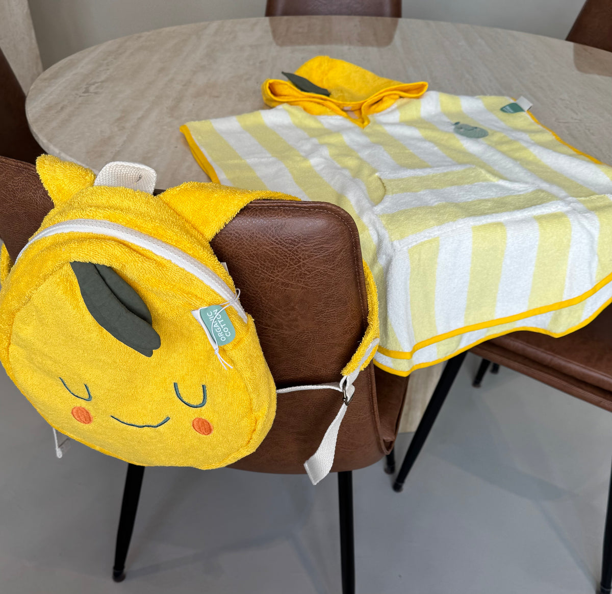 Terry Cotton Backpack lemon with Hooded Poncho pear
