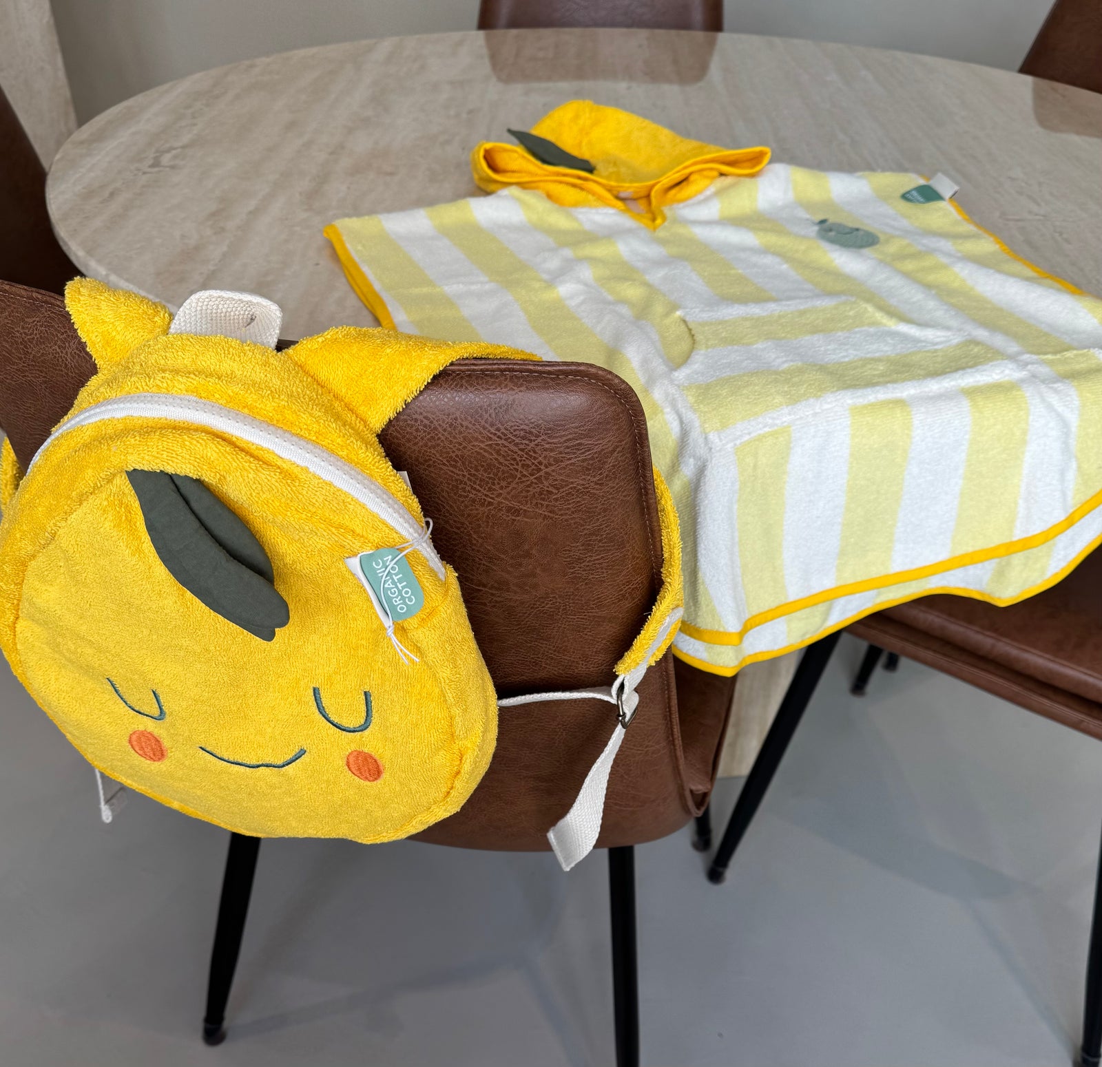 Terry Cotton Backpack lemon with Hooded Poncho pear