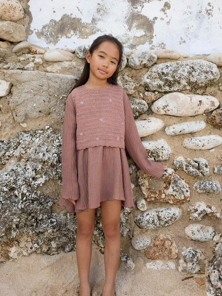 Brown dress with crochet daisies vest and a scrunchie