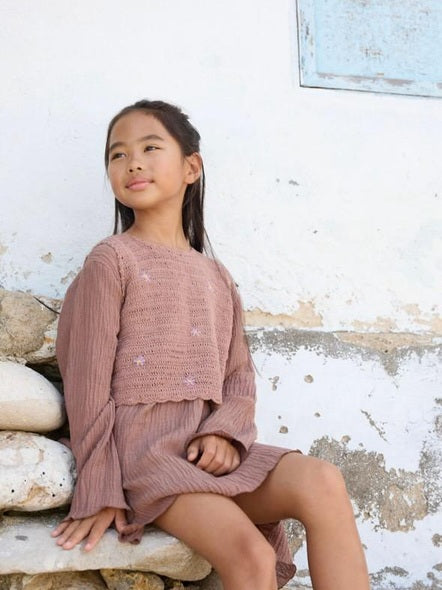 Brown dress with crochet daisies vest and a scrunchie